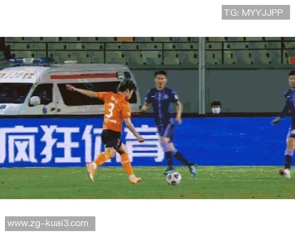 伊波罗主场迎战客利尔达全力争胜展现球队实力与斗志